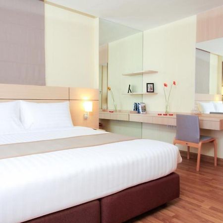 Petals Inn Бангкок Экстерьер фото