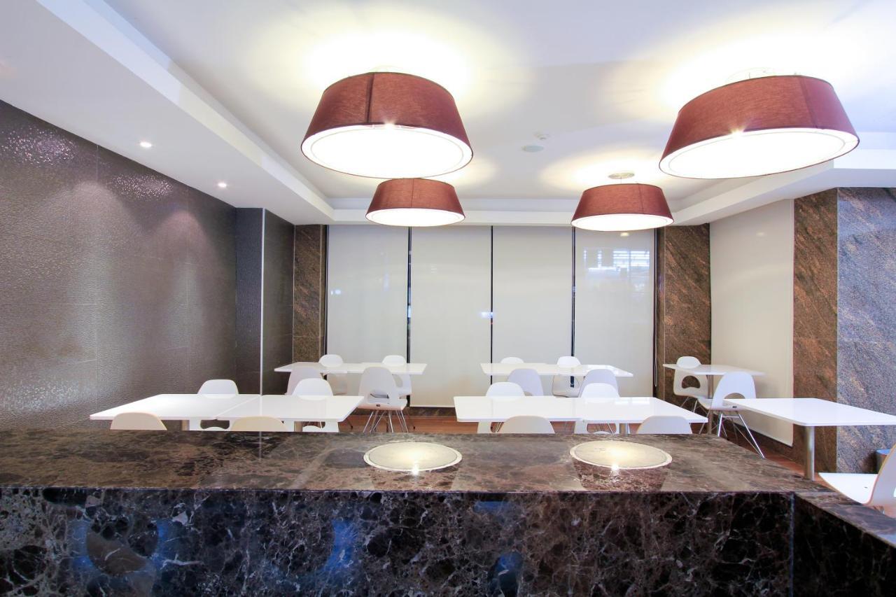 Petals Inn Бангкок Экстерьер фото